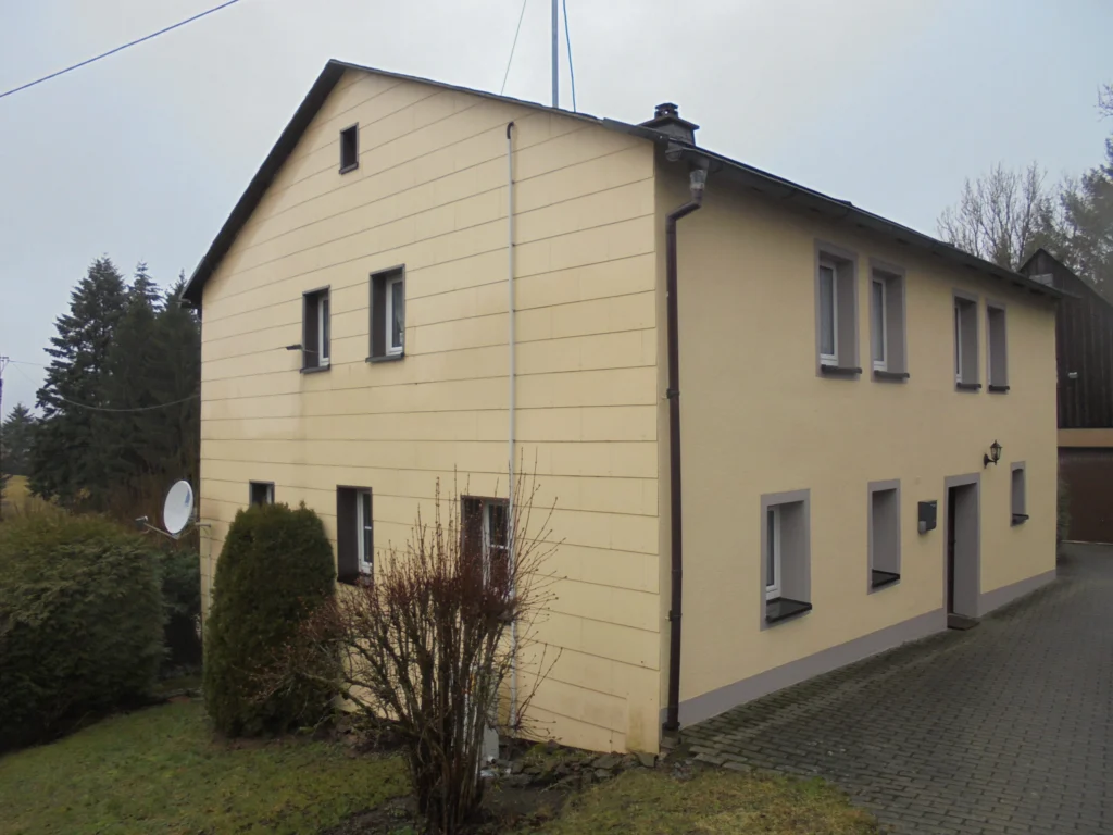 Bestandsgebäude in Schwarzenbach am Wald als Beispiel für eine Energieberatung zur energetischen Sanierung